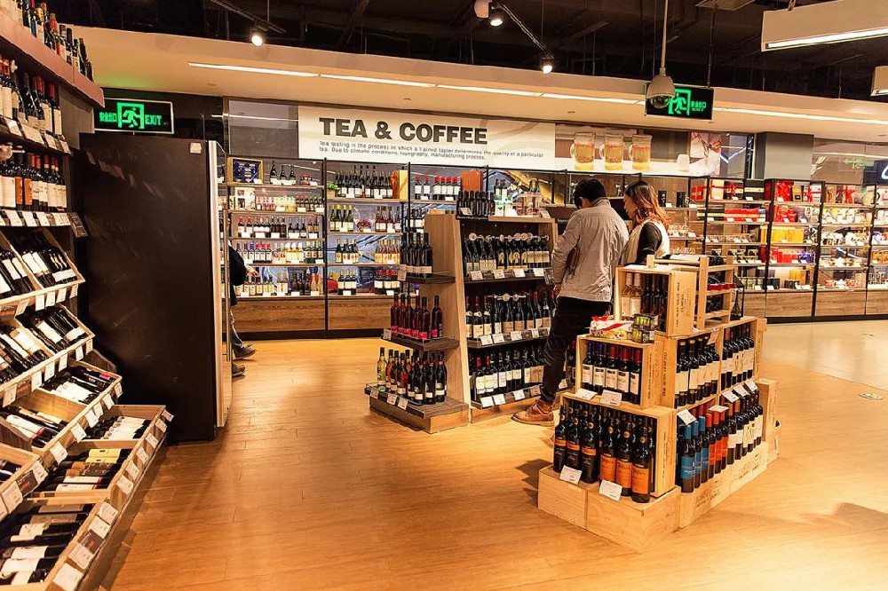 抖音上线“进口超市”自营店；盒马推出宠物洗澡、美容服务